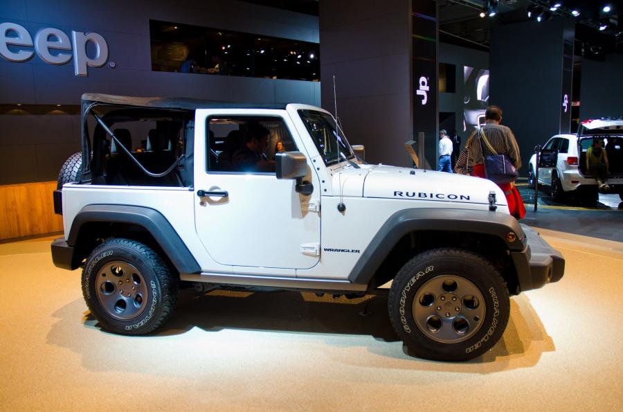  Jeep Wrangler 2013 года  (фото 8 из 12)